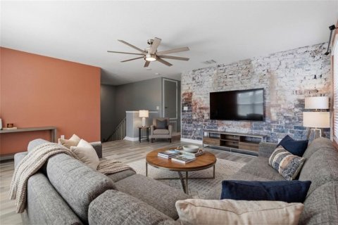 House in Riverview, Florida 4 bedrooms, 237.37 sq.m. № 2215685 - photo 7