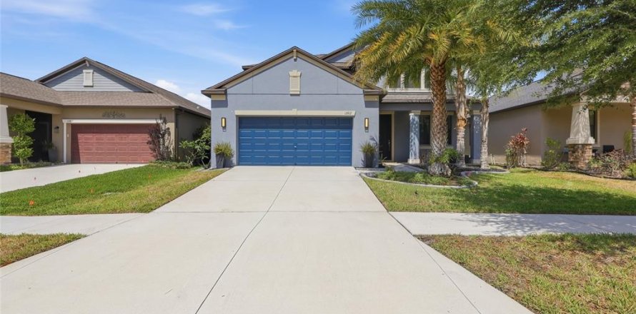 House in Riverview, Florida 4 bedrooms, 237.37 sq.m. № 2215685