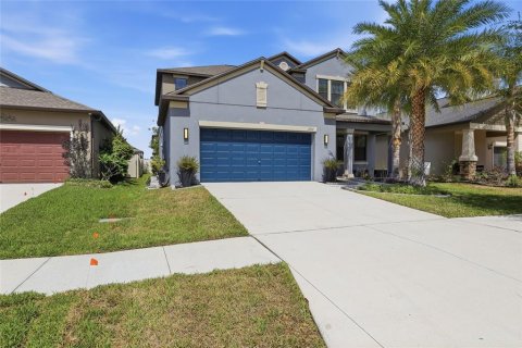 House in Riverview, Florida 4 bedrooms, 237.37 sq.m. № 2215685 - photo 2
