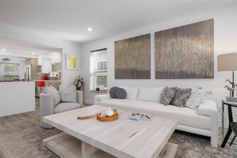 Condominio en alquiler en Longboat Key, Florida, 2 dormitorios, 100.8 m2 № 1883410 - foto 13