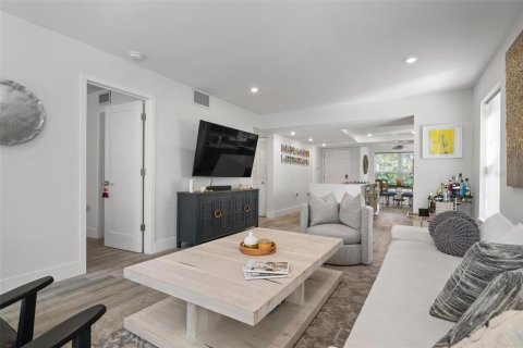 Condominio en alquiler en Longboat Key, Florida, 2 dormitorios, 100.8 m2 № 1883410 - foto 12