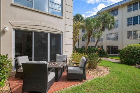 Condominio en alquiler en Longboat Key, Florida, 2 dormitorios, 100.8 m2 № 1883410 - foto 17