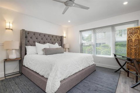 Condominio en alquiler en Longboat Key, Florida, 2 dormitorios, 100.8 m2 № 1883410 - foto 22