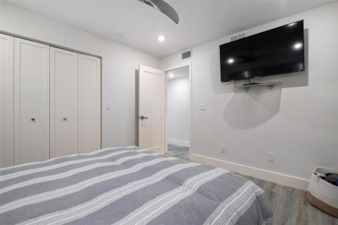 Condominio en alquiler en Longboat Key, Florida, 2 dormitorios, 100.8 m2 № 1883410 - foto 27