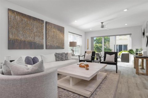 Condominio en alquiler en Longboat Key, Florida, 2 dormitorios, 100.8 m2 № 1883410 - foto 8