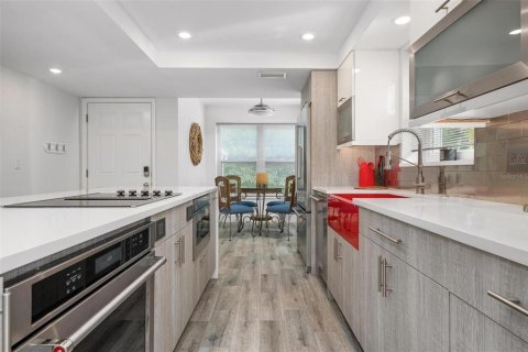 Condominio en alquiler en Longboat Key, Florida, 2 dormitorios, 100.8 m2 № 1883410 - foto 6