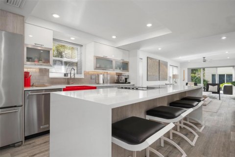 Condominio en alquiler en Longboat Key, Florida, 2 dormitorios, 100.8 m2 № 1883410 - foto 3