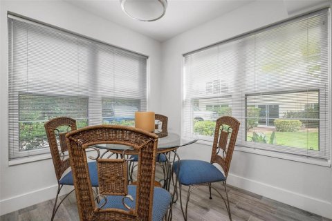 Condominio en alquiler en Longboat Key, Florida, 2 dormitorios, 100.8 m2 № 1883410 - foto 7