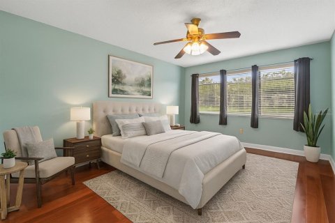 Condo in Saint Petersburg, Florida, 2 bedrooms  № 1905655 - photo 12