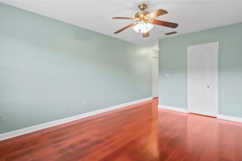 Condo in Saint Petersburg, Florida, 2 bedrooms  № 1905655 - photo 14