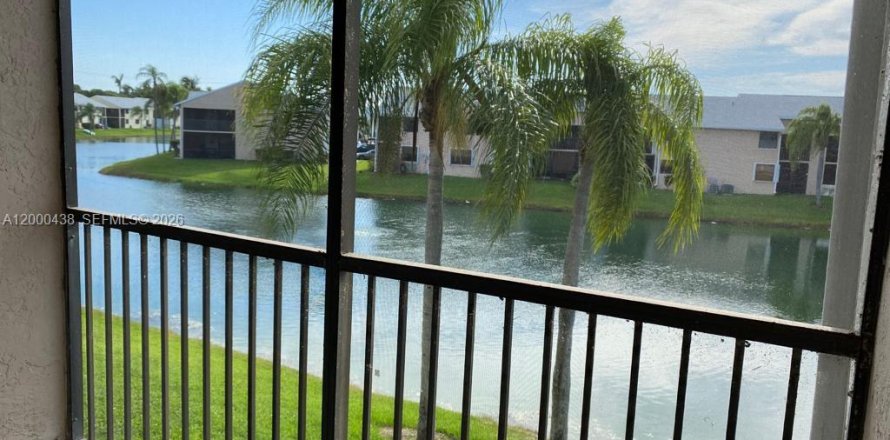 Condominio en Homestead, Florida, 2 dormitorios № 2065588