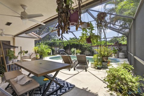 House in West Palm Beach, Florida 3 bedrooms, 180.69 sq.m. № 2262536 - photo 20