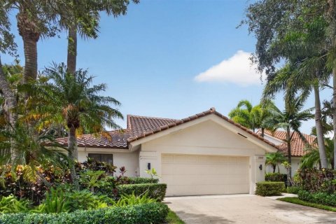 House in West Palm Beach, Florida 3 bedrooms, 180.69 sq.m. № 2262536