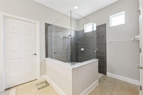 House in Tampa, Florida 2 bedrooms, 164.9 sq.m. № 1746845 - photo 20