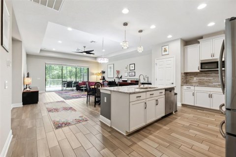 House in Tampa, Florida 2 bedrooms, 164.9 sq.m. № 1746845 - photo 11