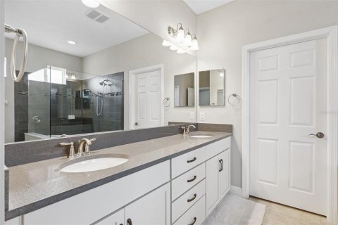 House in Tampa, Florida 2 bedrooms, 164.9 sq.m. № 1746845 - photo 19