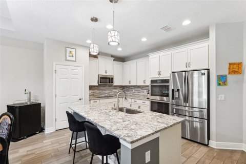 House in Tampa, Florida 2 bedrooms, 164.9 sq.m. № 1746845 - photo 9