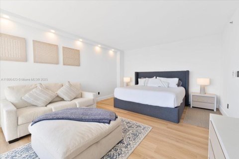 Copropriété à vendre à Aventura, Floride: 3 chambres, 257.34 m2 № 1950218 - photo 2