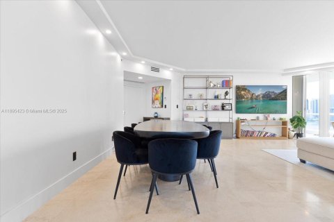 Copropriété à vendre à Aventura, Floride: 3 chambres, 257.34 m2 № 1950218 - photo 7