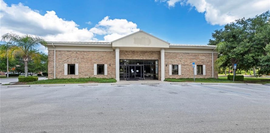 Commercial property in Crystal River, Florida 514.12 sq.m. № 1815471