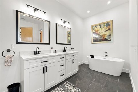 Villa ou maison à vendre à Port Richey, Floride: 3 chambres, 235.32 m2 № 2308290 - photo 28