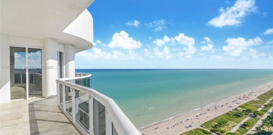 Condo in Bal Harbour, Florida, 3 bedrooms  № 2074473