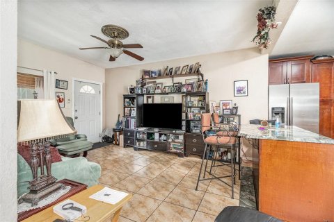 Casa en venta en Apopka, Florida, 3 dormitorios, 106.37 m2 № 1789764 - foto 8