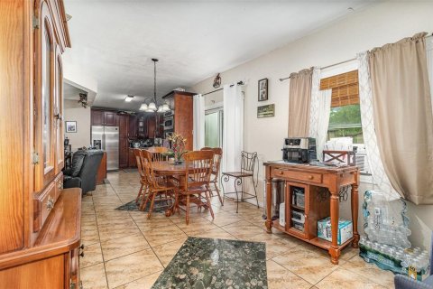 Casa en venta en Apopka, Florida, 3 dormitorios, 106.37 m2 № 1789764 - foto 10