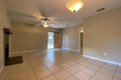 Appartement à louer à Winter Park, Floride: 2 chambres, 89.56 m2 № 2100432 - photo 2