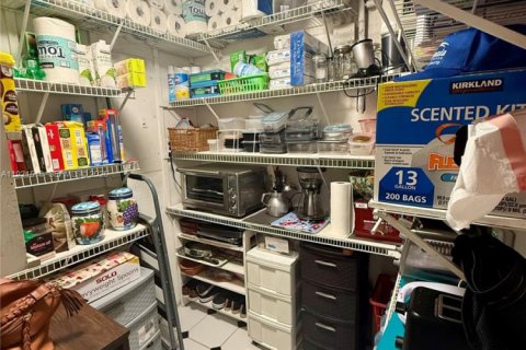 Casa en venta en Hialeah, Florida, 3 dormitorios, 111.58 m2 № 1976426 - foto 10