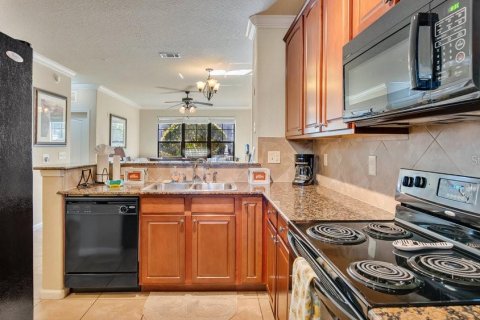 Condo in Davenport, Florida, 3 bedrooms  № 1904185 - photo 9