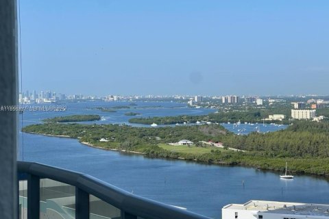 Condominio en alquiler en Sunny Isles Beach, Florida, 2 dormitorios, 135.92 m2 № 2059871 - foto 30