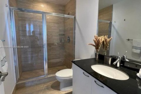 Condominio en alquiler en Sunny Isles Beach, Florida, 2 dormitorios, 135.92 m2 № 2059871 - foto 18