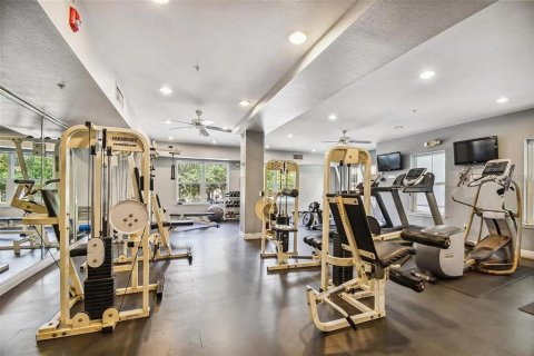 Condo in Orlando, Florida, 2 bedrooms № 2209993 - photo 21