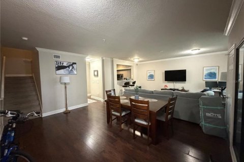 Condo in Orlando, Florida, 2 bedrooms № 2209993 - photo 5