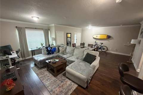 Condo in Orlando, Florida, 2 bedrooms № 2209993 - photo 8