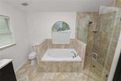House in Polk City, Florida 4 bedrooms, 183.85 sq.m. № 1857675 - photo 23