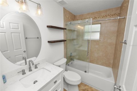 House in Polk City, Florida 4 bedrooms, 183.85 sq.m. № 1857675 - photo 28