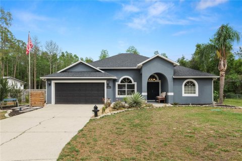 House in Polk City, Florida 4 bedrooms, 183.85 sq.m. № 1857675 - photo 1