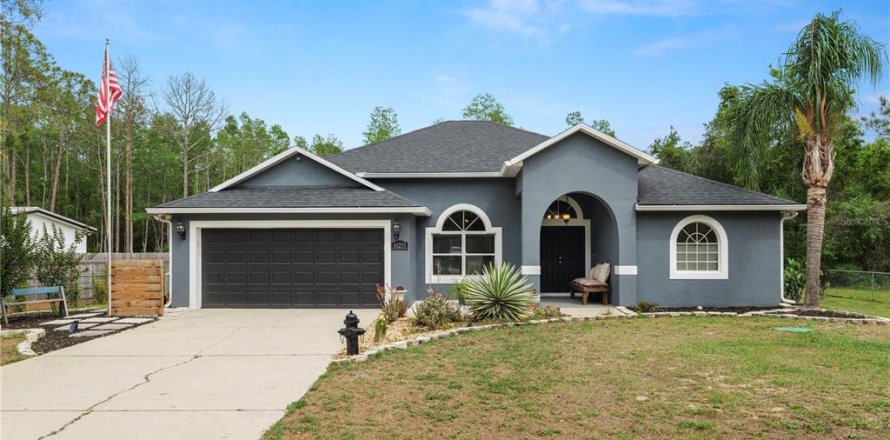 House in Polk City, Florida 4 bedrooms, 183.85 sq.m. № 1857675