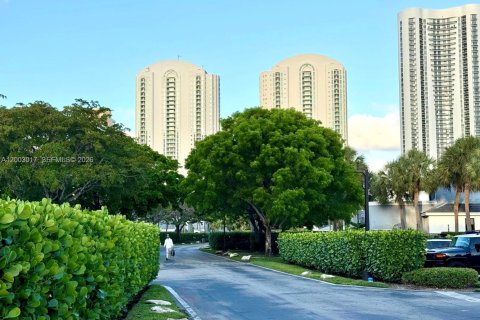 Copropriété à louer à Sunny Isles Beach, Floride: 3 chambres, 210.42 m2 № 2066630 - photo 19