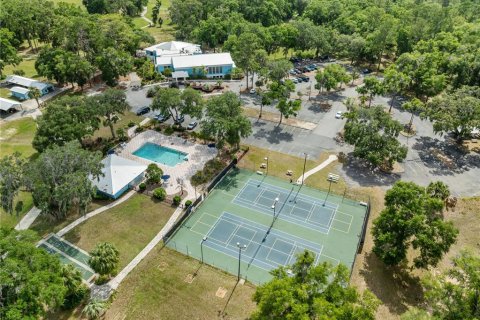 House in Dunnellon, Florida 3 bedrooms, 169.45 sq.m. № 1765533 - photo 16