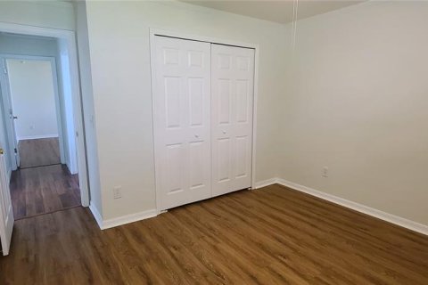 House in Kissimmee, Florida 3 bedrooms, 168.06 sq.m. № 2204618 - photo 20