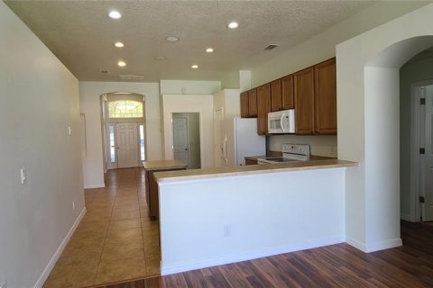 House in Kissimmee, Florida 3 bedrooms, 168.06 sq.m. № 2204618 - photo 7