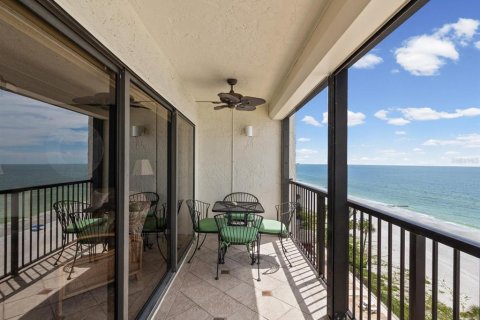 Copropriété à vendre à Madeira Beach, Floride: 2 chambres, 113.81 m2 № 2373971 - photo 15