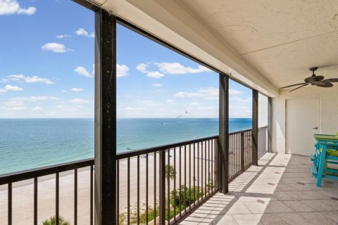 Copropriété à vendre à Madeira Beach, Floride: 2 chambres, 113.81 m2 № 2373971 - photo 16