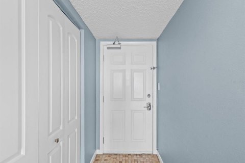 Copropriété à vendre à Madeira Beach, Floride: 2 chambres, 113.81 m2 № 2373971 - photo 3