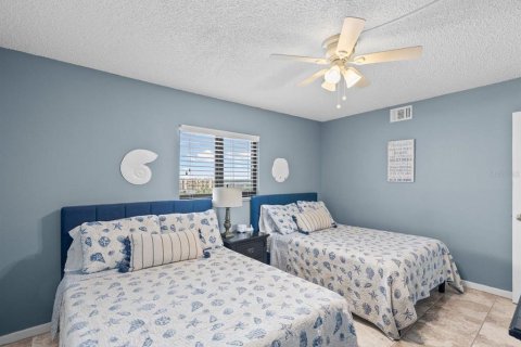 Copropriété à vendre à Madeira Beach, Floride: 2 chambres, 113.81 m2 № 2373971 - photo 25