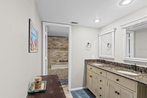 Copropriété à vendre à Madeira Beach, Floride: 2 chambres, 113.81 m2 № 2373971 - photo 22