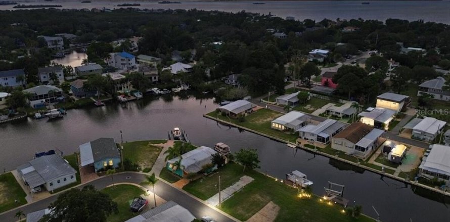 Land in Palm Harbor, Florida № 2275695